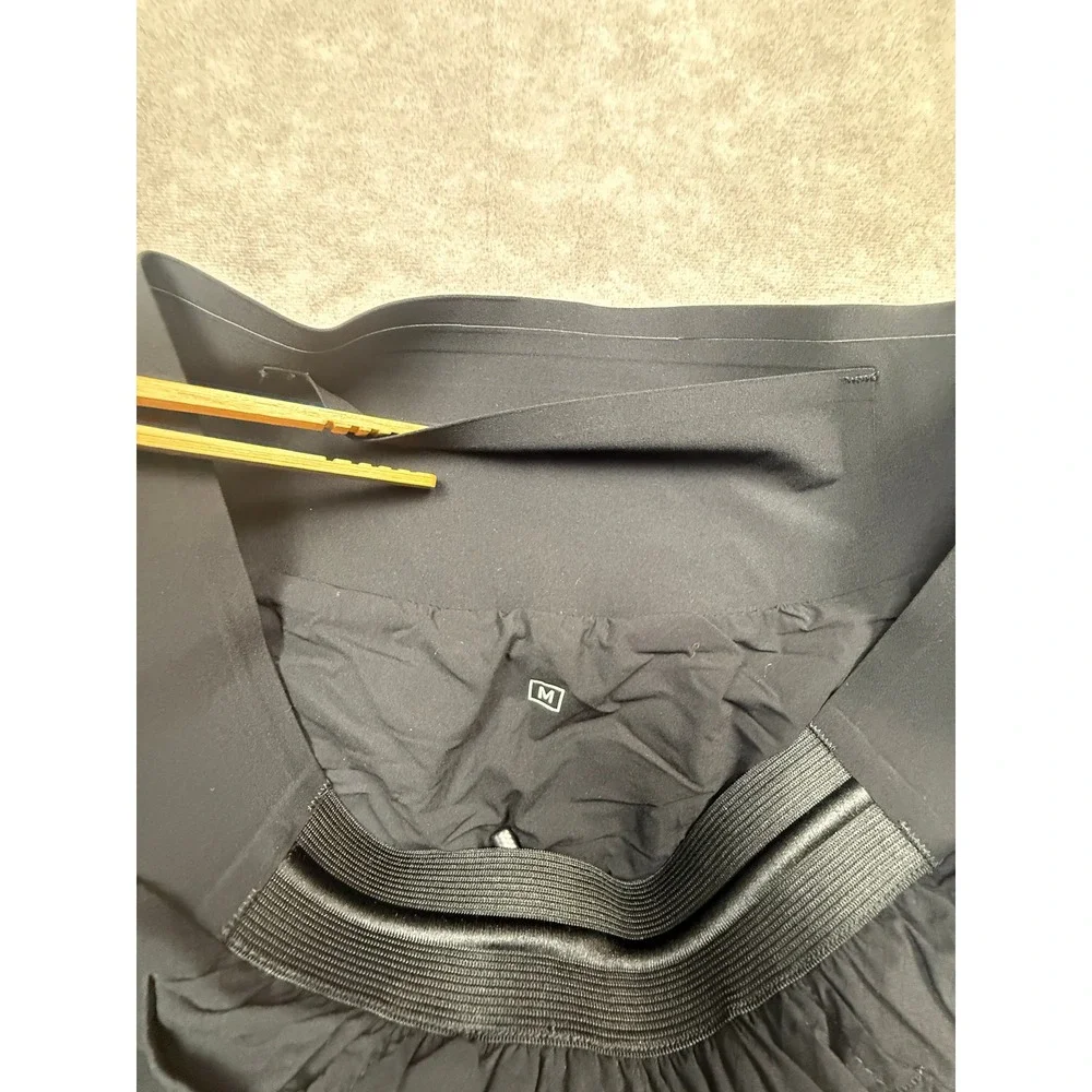 Deckers‎ X Lab Mens M 2-in-1 Running Shorts Black Reflective Pocket Performance